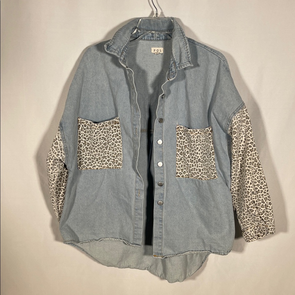 POL Light Blue Button-Down Denim Shirt with Leopard Print Pockets and Sleeves - Picture 2 of 5